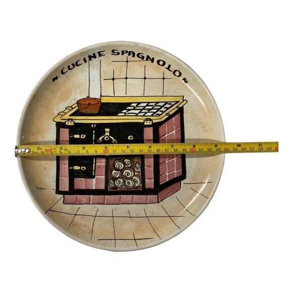 Artist Signed 9.5” Hand Painted Dinner Plate Cucine Spagnolo Italian Stove Kitch - Picture 3 of 4